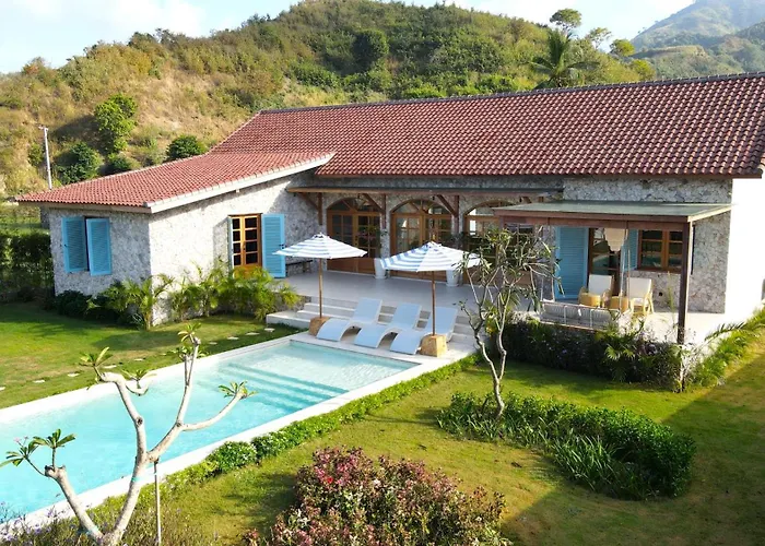 Casa Samudra - Charming & Spacious Villa By The Sea Surrounded By Nature